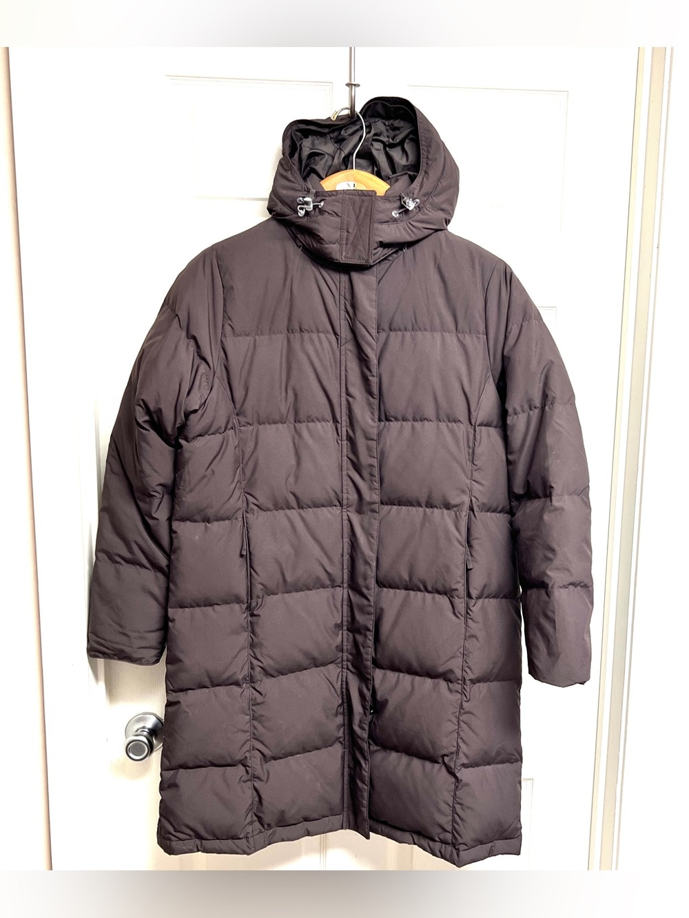 LL Bean Women’s Sz M Brown 3/4 Length Hooded Down Puffer Jacket Coat Parka